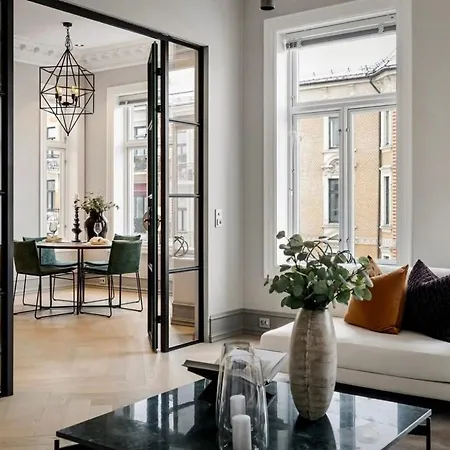 Appartement Elegant In Oslos Beautiful Street Oslo